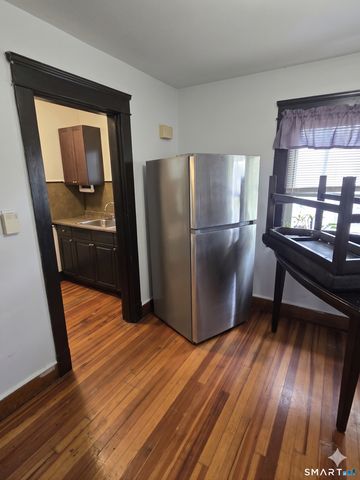 21 Scott Street, Hamden, CT 06514