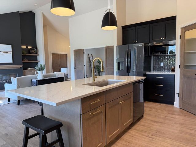 3518 Parkside DRIVE, Sheboygan, WI 53083