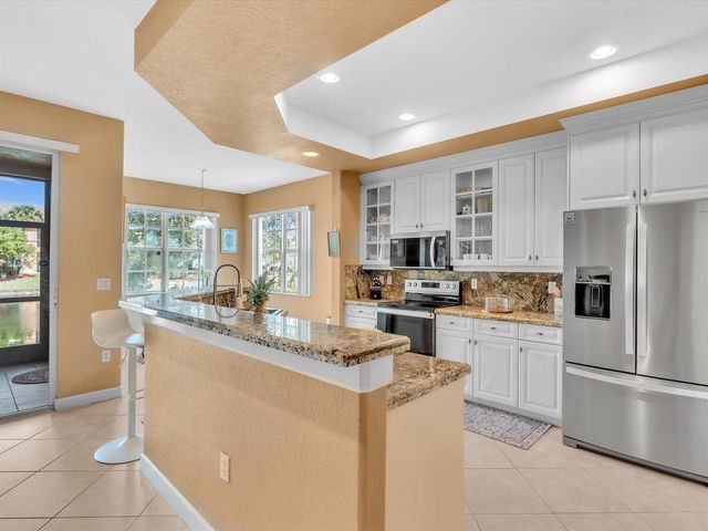 8025 NW 127th Lane 4-c, Parkland, FL 33076