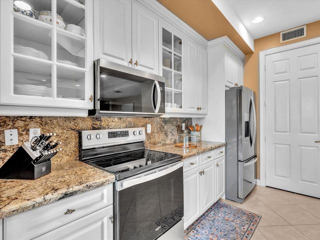 8025 NW 127th Lane 4-c, Parkland, FL 33076