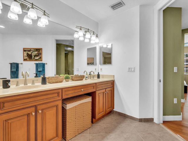 8025 NW 127th Lane 4-c, Parkland, FL 33076