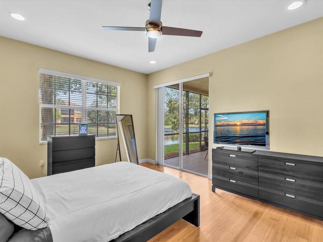 8025 NW 127th Lane 4-c, Parkland, FL 33076
