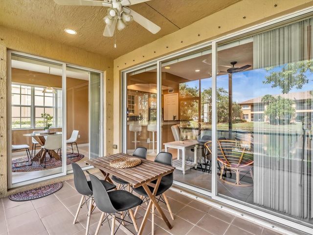 8025 NW 127th Lane 4-c, Parkland, FL 33076
