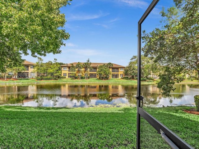 8025 NW 127th Lane 4-c, Parkland, FL 33076