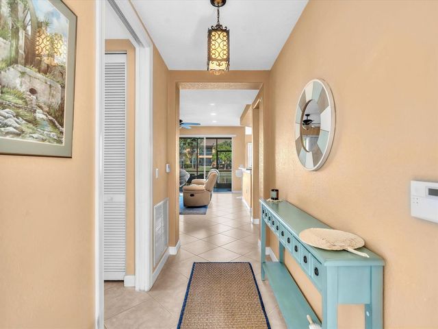 8025 NW 127th Lane 4-c, Parkland, FL 33076