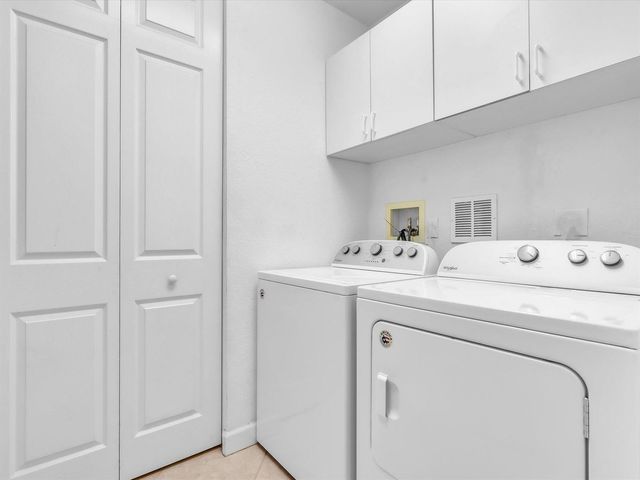 8025 NW 127th Lane 4-c, Parkland, FL 33076