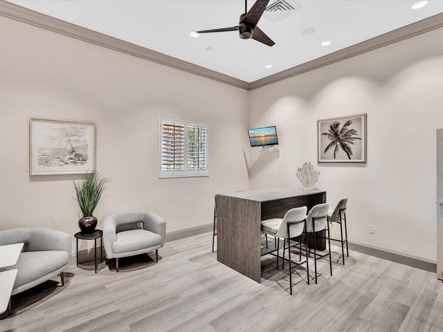 8025 NW 127th Lane 4-c, Parkland, FL 33076
