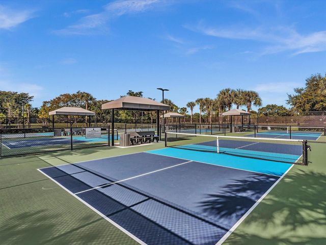 8025 NW 127th Lane 4-c, Parkland, FL 33076