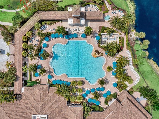 8025 NW 127th Lane 4-c, Parkland, FL 33076