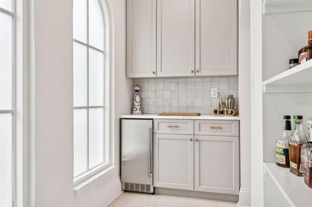 54 AEGEAN AVENUE, Tampa, FL 33606