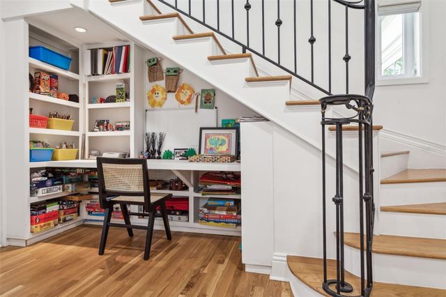 54 AEGEAN AVENUE, Tampa, FL 33606