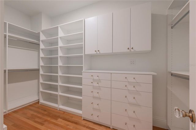 54 AEGEAN AVENUE, Tampa, FL 33606