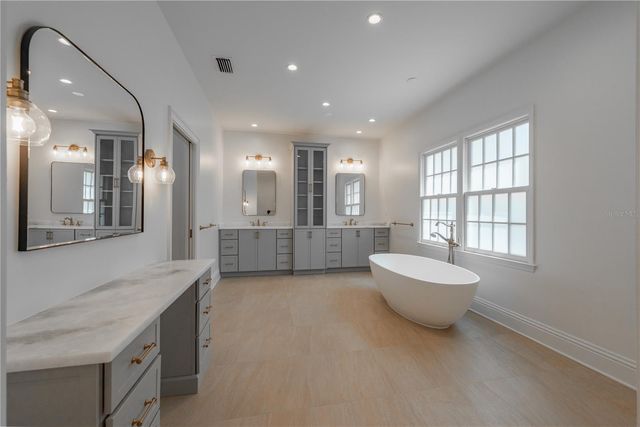 54 AEGEAN AVENUE, Tampa, FL 33606