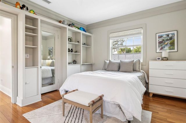 54 AEGEAN AVENUE, Tampa, FL 33606