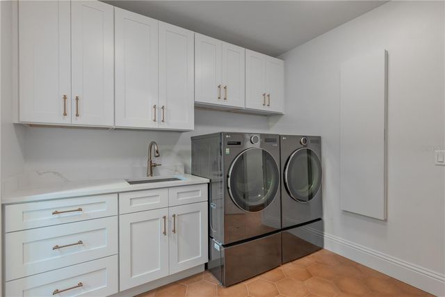 54 AEGEAN AVENUE, Tampa, FL 33606