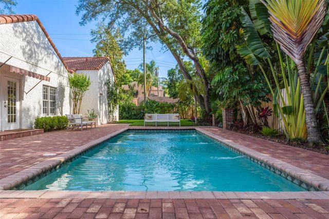 54 AEGEAN AVENUE, Tampa, FL 33606