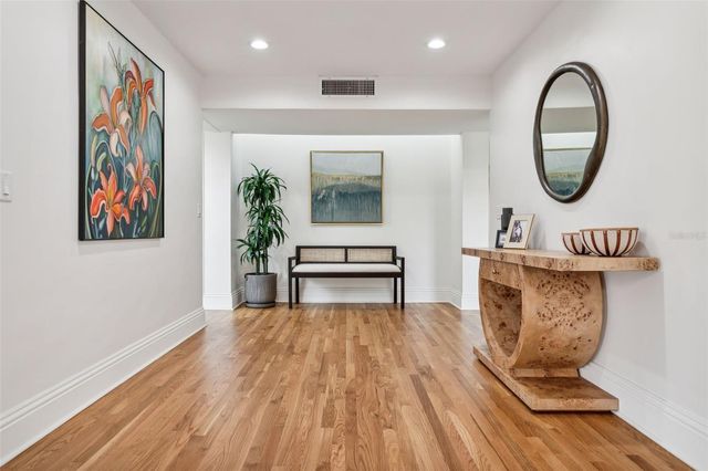 54 AEGEAN AVENUE, Tampa, FL 33606