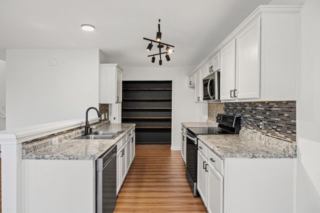 117 High Point BLVD, Cedar Creek, TX 78612