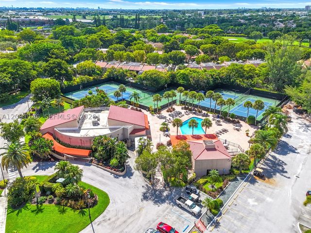 3807 Alcantara Ave A-77, Doral, FL 33178