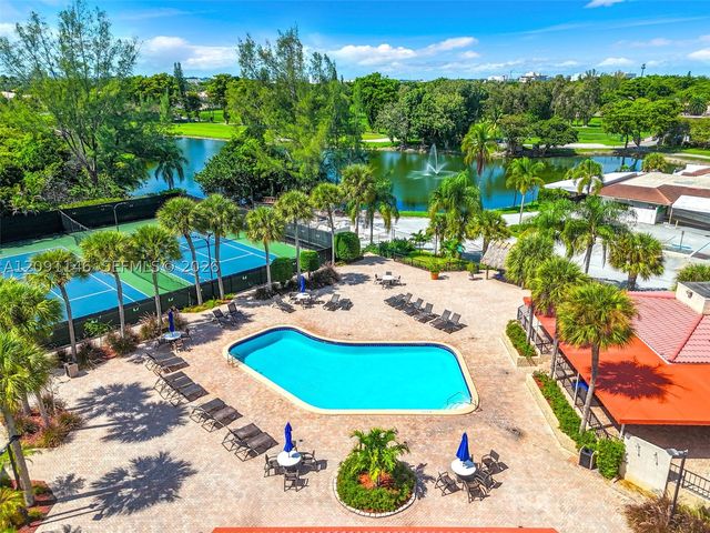 3807 Alcantara Ave A-77, Doral, FL 33178