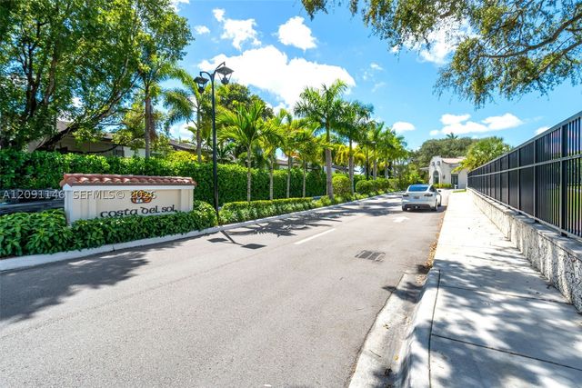 3807 Alcantara Ave A-77, Doral, FL 33178