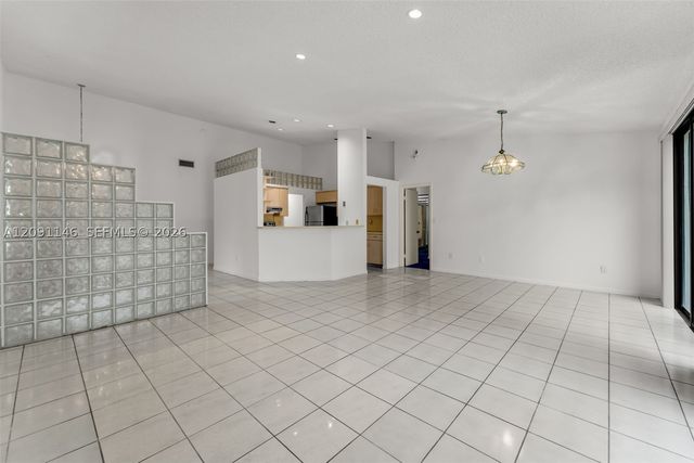 3807 Alcantara Ave A-77, Doral, FL 33178