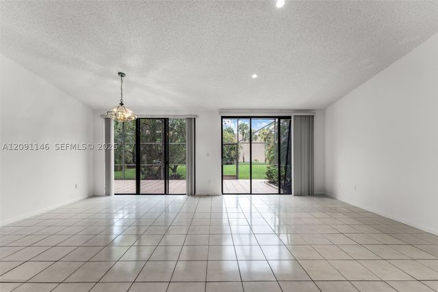 3807 Alcantara Ave A-77, Doral, FL 33178