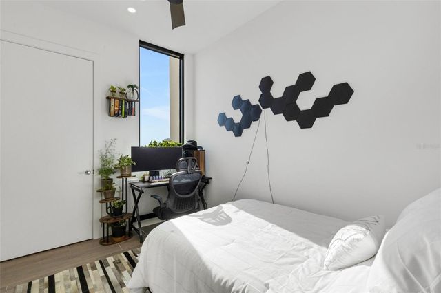 33 S PALM AVENUE 1503, Sarasota, FL 34236