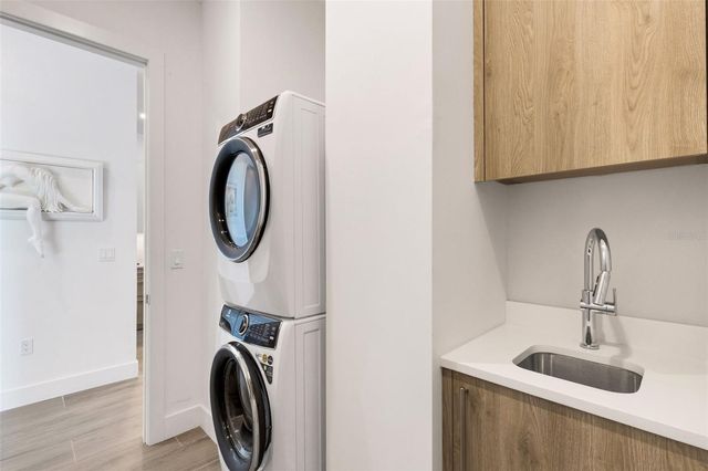 33 S PALM AVENUE 1503, Sarasota, FL 34236