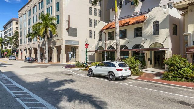 33 S PALM AVENUE 1503, Sarasota, FL 34236
