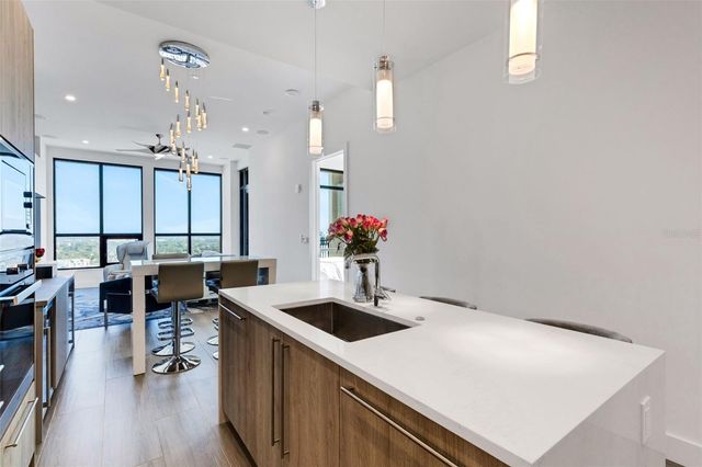 33 S PALM AVENUE 1503, Sarasota, FL 34236