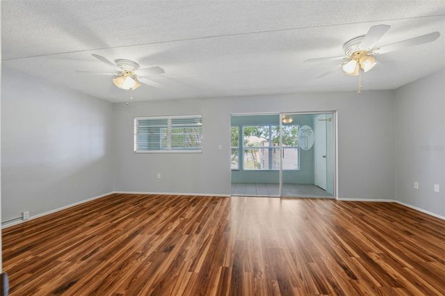 11620 PARK BOULEVARD 308, Seminole, FL 33772