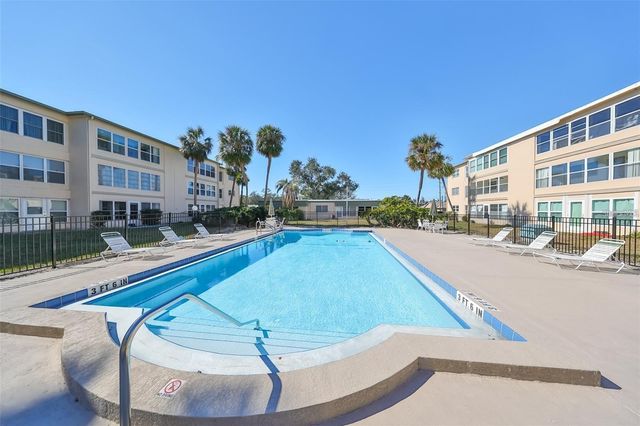 11620 PARK BOULEVARD 308, Seminole, FL 33772