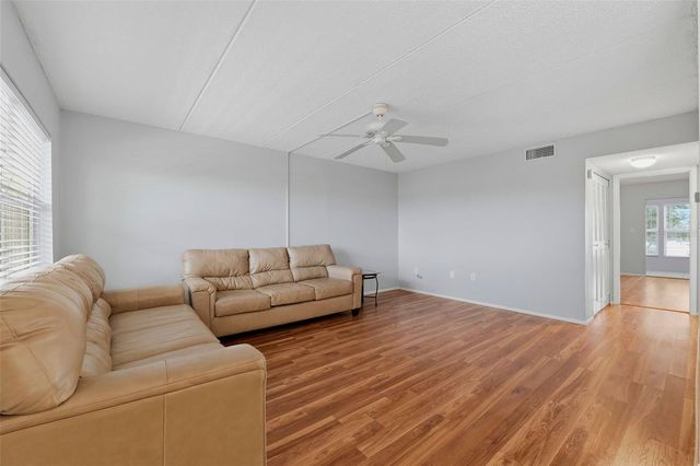 11620 PARK BOULEVARD 308, Seminole, FL 33772