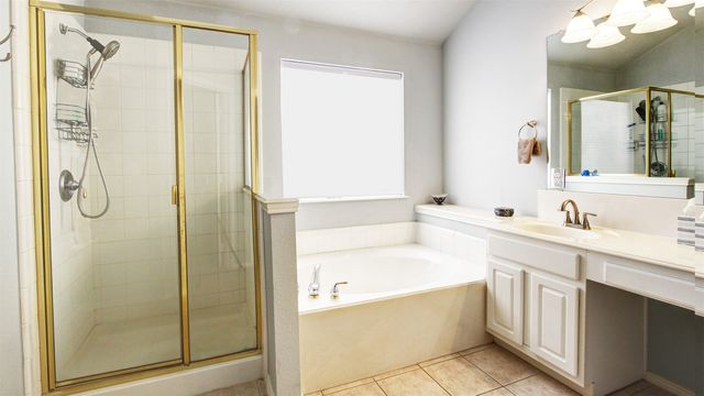 949 Wisperwood Drive, Rockwall, TX 75087