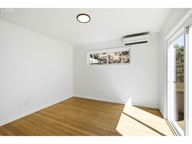 8339 Se BUSH St, Portland, OR 97266