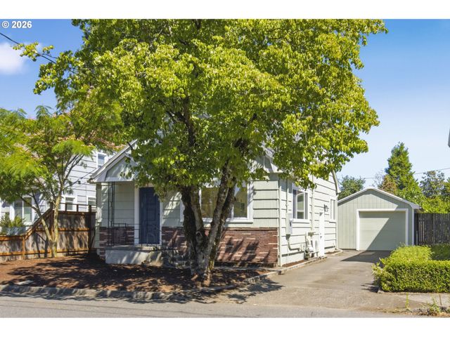 8339 Se BUSH St, Portland, OR 97266
