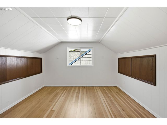 8339 Se BUSH St, Portland, OR 97266