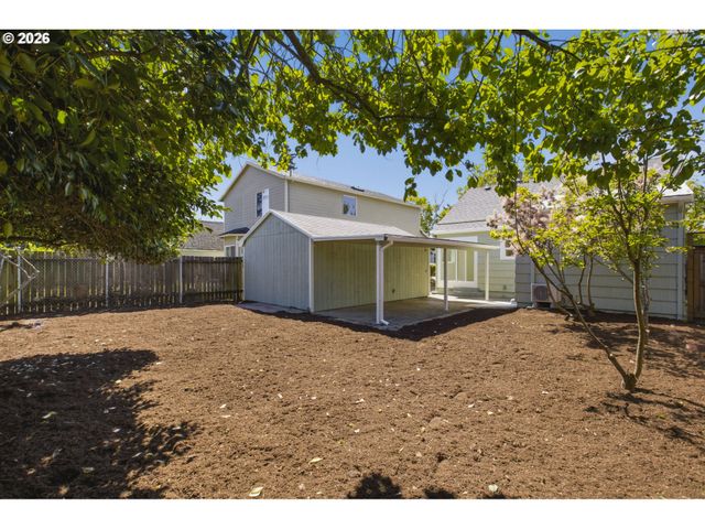 8339 Se BUSH St, Portland, OR 97266
