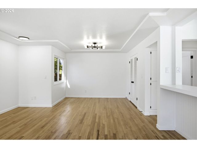 8339 Se BUSH St, Portland, OR 97266