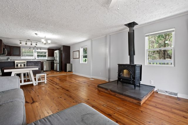 5177 Watson Rd, Cookeville, TN 38506