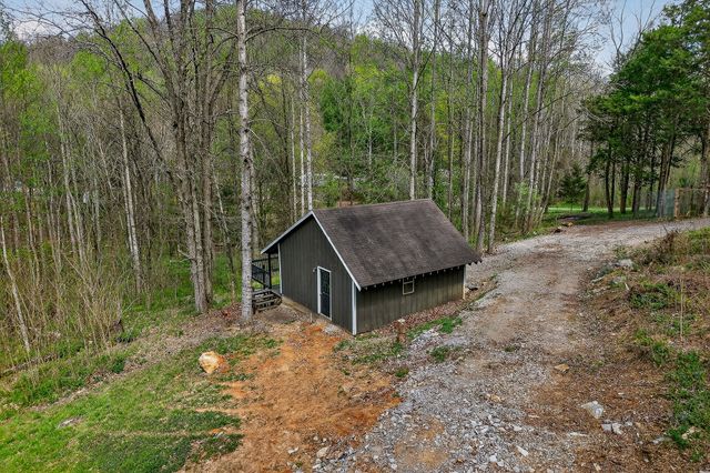 5177 Watson Rd, Cookeville, TN 38506