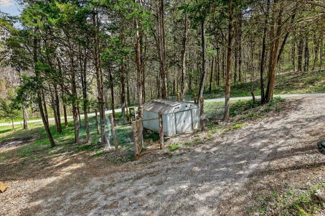 5177 Watson Rd, Cookeville, TN 38506