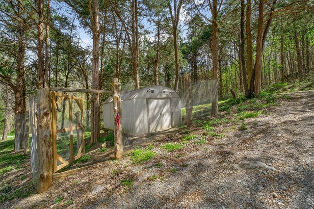 5177 Watson Rd, Cookeville, TN 38506
