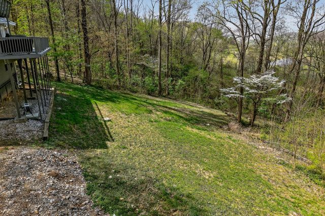 5177 Watson Rd, Cookeville, TN 38506