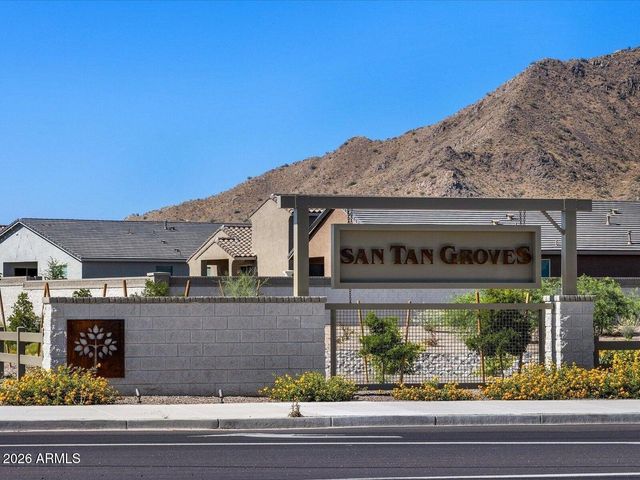 4195 W MONIKA Lane, San Tan Valley, AZ 85144