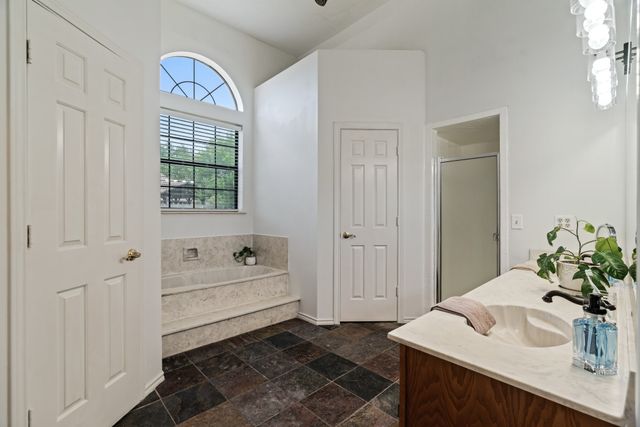2830 Willow Bend, Paris, TX 75462