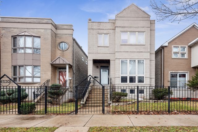 4528 S Saint Lawrence Avenue, Chicago, IL 60653