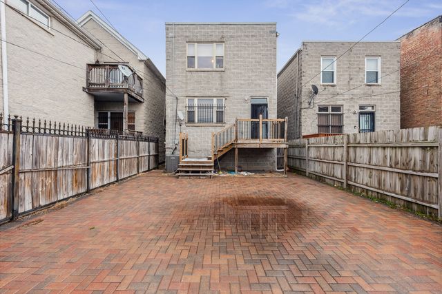 4528 S Saint Lawrence Avenue, Chicago, IL 60653