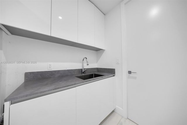 700 NE 26th Ter 2202, Miami, FL 33137